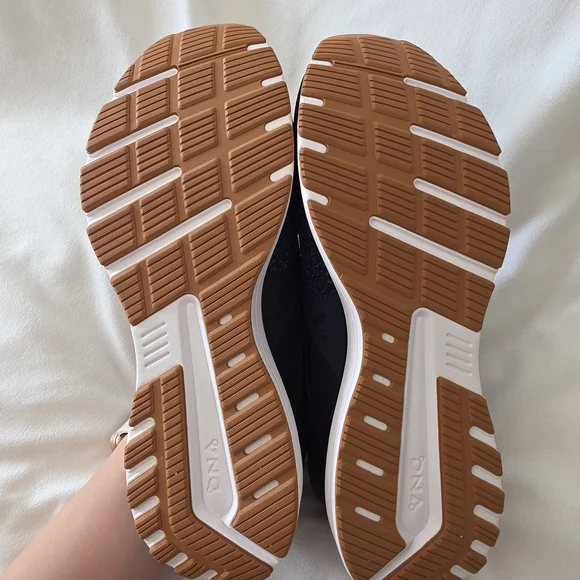 Brooks Men's Navy Blue Knit Running Shoes with Yellow Accents - Picture 3 of 5